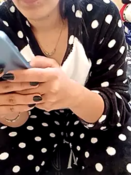 ShadiaStar online show from 11-28-25, 11:24