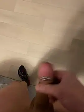 Snapshot of knudelboy2 chatting on 02-08-25, 04:47 knudelboy2 online show from 02-08-25, 04:47