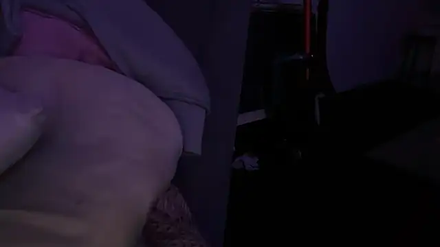 Snapshot of houy111111 chatting on 10-03-25, 09:56 houy111111 online show from 10-03-25, 09:56