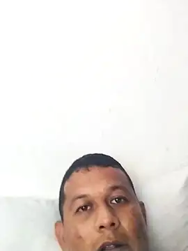 Snapshot of Feli230990 chatting on 03-07-25, 11:05 Feli230990 online show from 03-07-25, 11:05