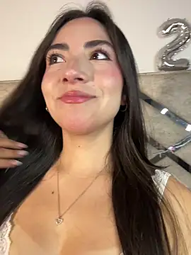 Snapshot of Melody_04 chatting on 02-08-26, 04:38 Melody 04 online show from 02-08-26, 04:38