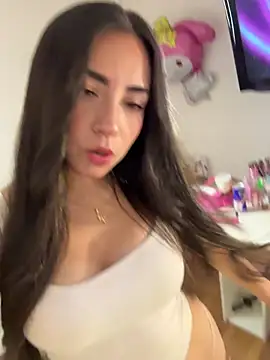 Melody 04 online show from 03-14-26, 02:50