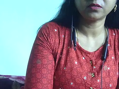 Snapshot of Suhana-sapna chatting on 12-17-25, 05:35 Suhana-sapna online show from 12-17-25, 05:35