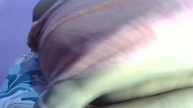 Snapshot of Suhana-sapna chatting on 01-12-26, 06:24 Suhana-sapna online show from 01-12-26, 06:24