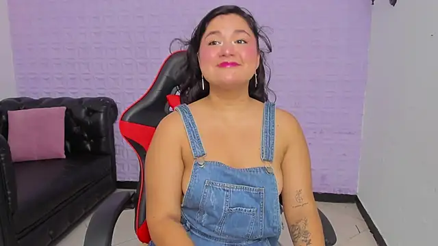 Snapshot of natasha_adams22 chatting on 03-03-25, 01:31 natasha adams22 online show from 03-03-25, 01:31