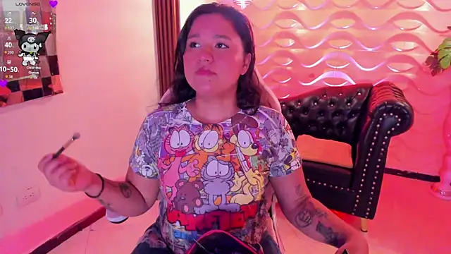 Snapshot of natasha_adams22 chatting on 10-30-25, 01:51 natasha adams22 online show from 10-30-25, 01:51