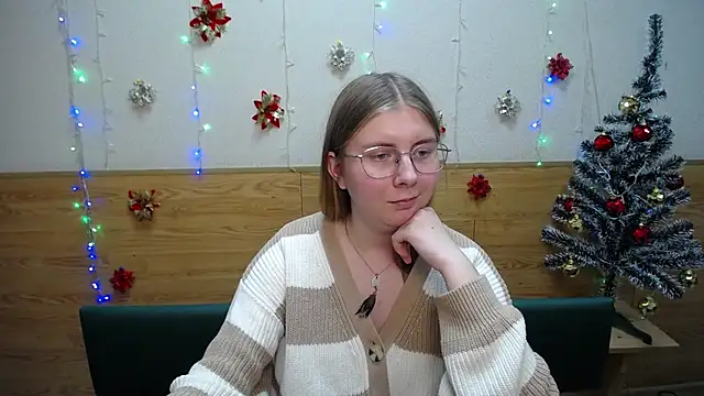 Snapshot of RysaKosaYlya chatting on 01-14-25, 03:04 RysaKosaYlya online show from 01-14-25, 03:04