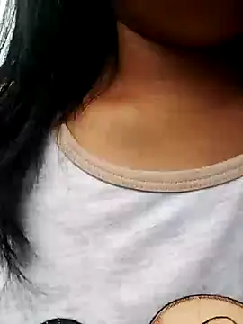 Danna-linyi online show from 12-15-24, 04:15