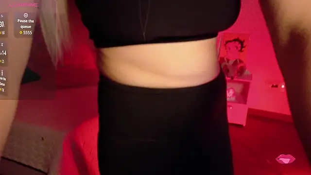 Aurora Hotson online show from 11-30-25, 12:58