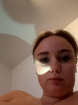 Snapshot of CherryEmmy chatting on 09-18-25, 05:26 CherryEmmy online show from 09-18-25, 05:26