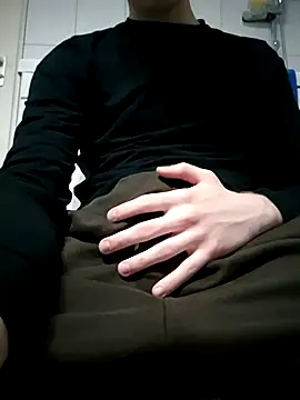 Snapshot of cutie_anonymm chatting on 10-29-25, 06:09 cutie anonymm online show from 10-29-25, 06:09