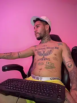 Snapshot of Junihn0 chatting on 12-02-25, 06:41 Junihn0 online show from 12-02-25, 06:41