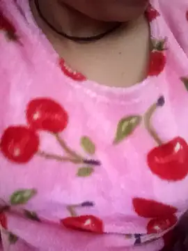 Snapshot of cute-neha70 chatting on 01-26-25, 06:17 cute-neha70 online show from 01-26-25, 06:17