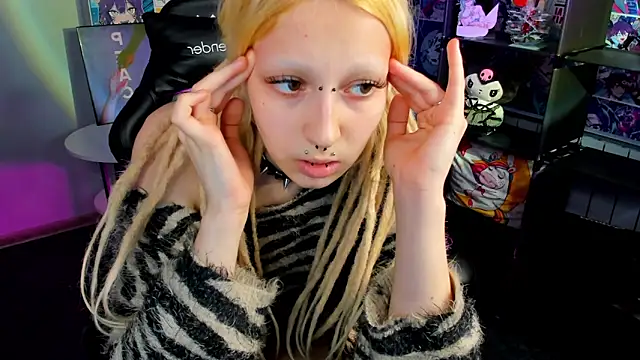 Lexy-Woorhez online show from 03-10-25, 01:32