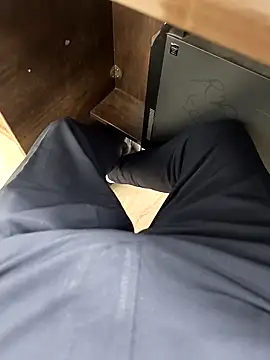 Snapshot of Kakabiraji chatting on 12-16-24, 11:22 Kakabiraji online show from 12-16-24, 11:22