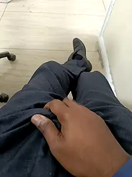 Snapshot of Kakabiraji chatting on 01-16-25, 01:47 Kakabiraji online show from 01-16-25, 01:47