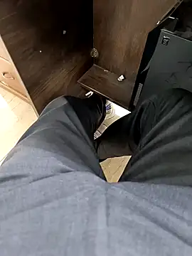 Snapshot of Kakabiraji chatting on 01-23-25, 11:04 Kakabiraji online show from 01-23-25, 11:04