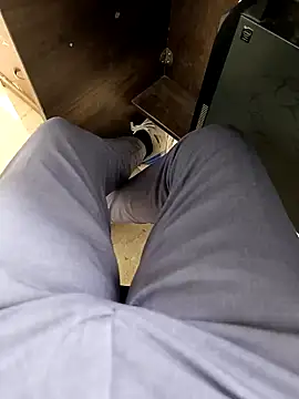 Snapshot of Kakabiraji chatting on 02-14-25, 07:28 Kakabiraji online show from 02-14-25, 07:28