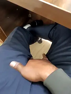 Snapshot of Kakabiraji chatting on 12-15-25, 06:28 Kakabiraji online show from 12-15-25, 06:28