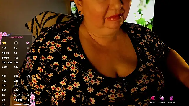 Snapshot of SexxyDreams1 chatting on 01-24-25, 11:45 SexxyDreams1 online show from 01-24-25, 11:45