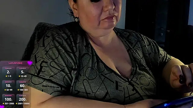 Snapshot of SexxyDreams1 chatting on 02-06-25, 10:26 SexxyDreams1 online show from 02-06-25, 10:26