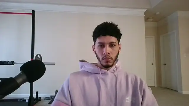 Snapshot of DamnKevin chatting on 01-04-25, 02:35 DamnKevin online show from 01-04-25, 02:35