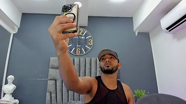 Robin Rief online show from 03-27-26, 07:35