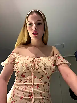 NicoleCut online show from 09-25-25, 10:41