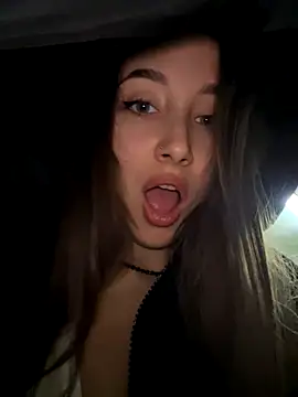 VelvetVixenI online show from 11-18-25, 06:01