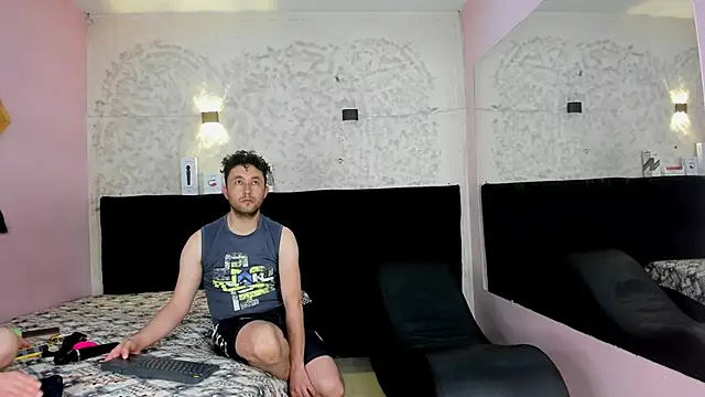 JeremmyAndStacy online show from 09-11-25, 02:44