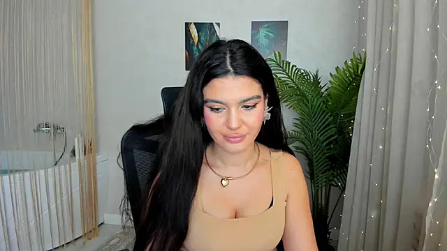 AlluringAriel online show from 03-02-25, 01:47