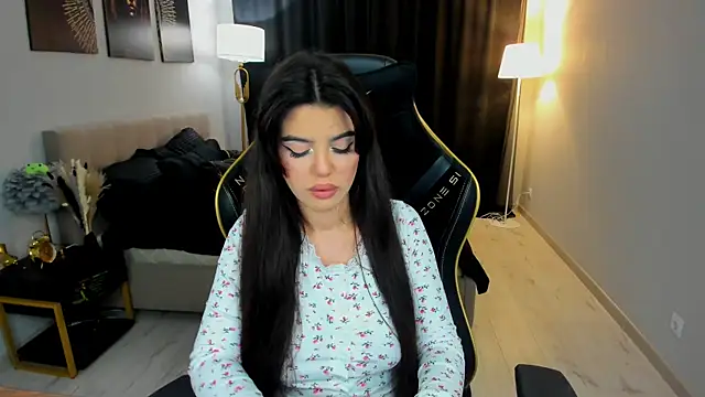 AlluringAriel online show from 09-24-25, 11:35