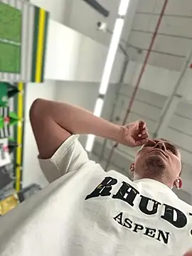 Snapshot of adam-rivera chatting on 01-10-26, 01:29 adam-rivera online show from 01-10-26, 01:29