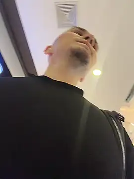 Snapshot of adam-rivera chatting on 02-28-26, 01:39 adam-rivera online show from 02-28-26, 01:39