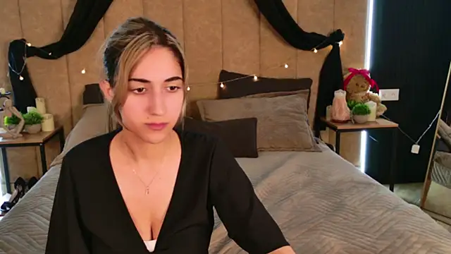 Teresa Stane online show from 03-19-25, 11:39