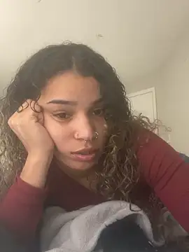 Snapshot of 1prettygem chatting on 12-16-24, 07:32 1prettygem online show from 12-16-24, 07:32