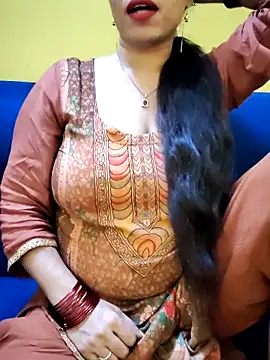 Snapshot of Haniya-143 chatting on 10-19-25, 09:59 Haniya-143 online show from 10-19-25, 09:59