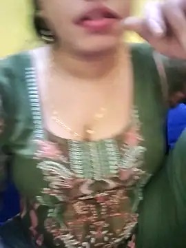 Snapshot of Haniya-143 chatting on 10-27-25, 03:16 Haniya-143 online show from 10-27-25, 03:16