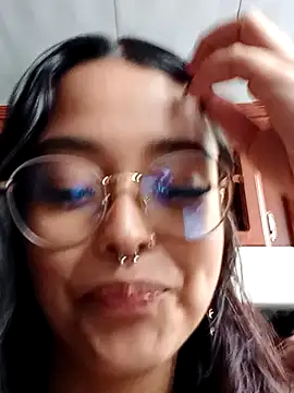 Ariana Pierce online show from 12-19-24, 01:18