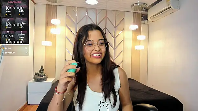 Ariana Pierce online show from 01-31-25, 08:11