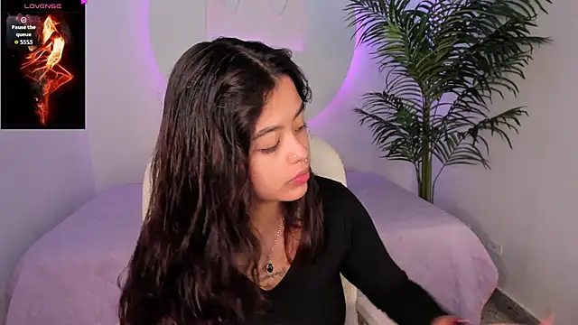 Ariana Pierce online show from 11-08-25, 12:27