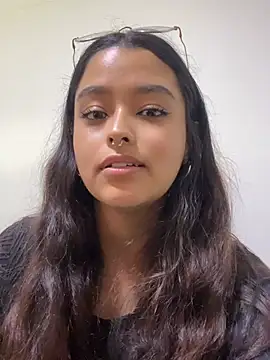 Snapshot of Ariana_Pierce chatting on 05-09-26, 06:35 Ariana Pierce online show from 05-09-26, 06:35