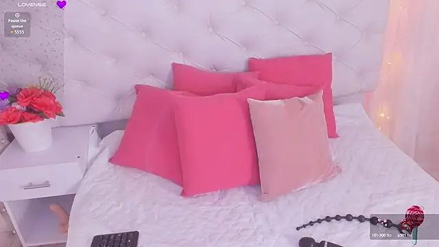 anchela-garcia1 online show from 09-18-25, 12:18