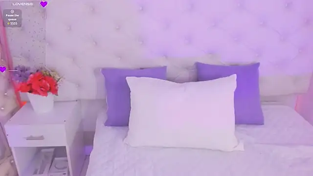 anchela-garcia1 online show from 11-18-25, 03:16