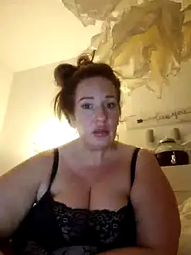 Engel mia online show from 02-15-25, 11:47