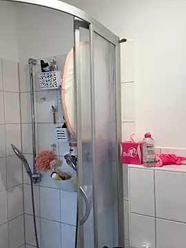 Engel mia online show from 10-15-25, 11:54