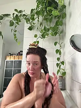 Engel mia online show from 04-18-26, 10:30