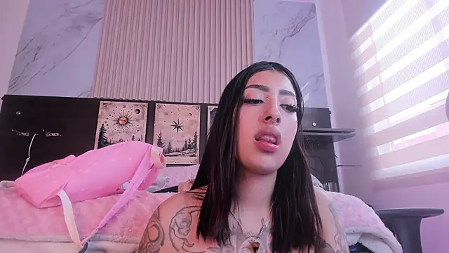 Snapshot of misscheelsee chatting on 02-05-25, 08:57 misscheelsee online show from 02-05-25, 08:57