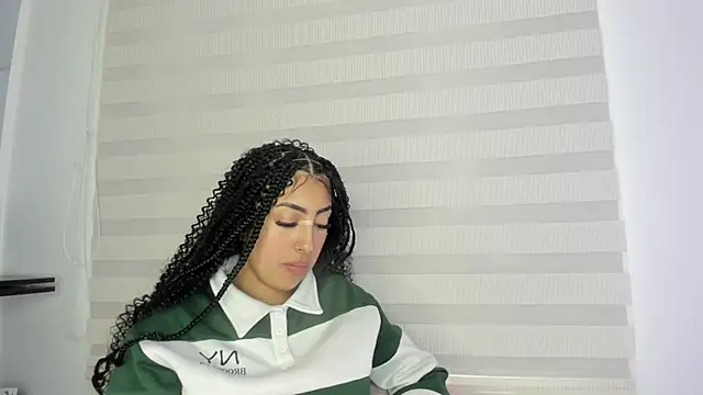 Snapshot of misscheelsee chatting on 02-11-25, 08:52 misscheelsee online show from 02-11-25, 08:52