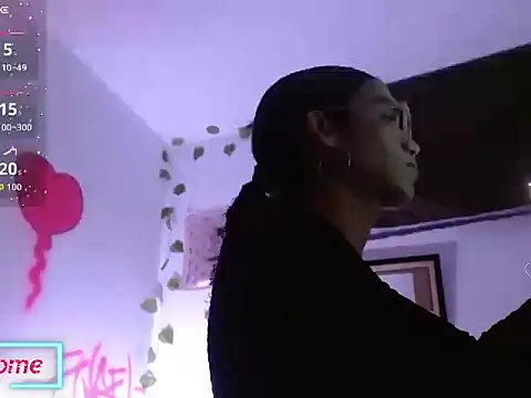 Melody200420 online show from 11-25-25, 11:27